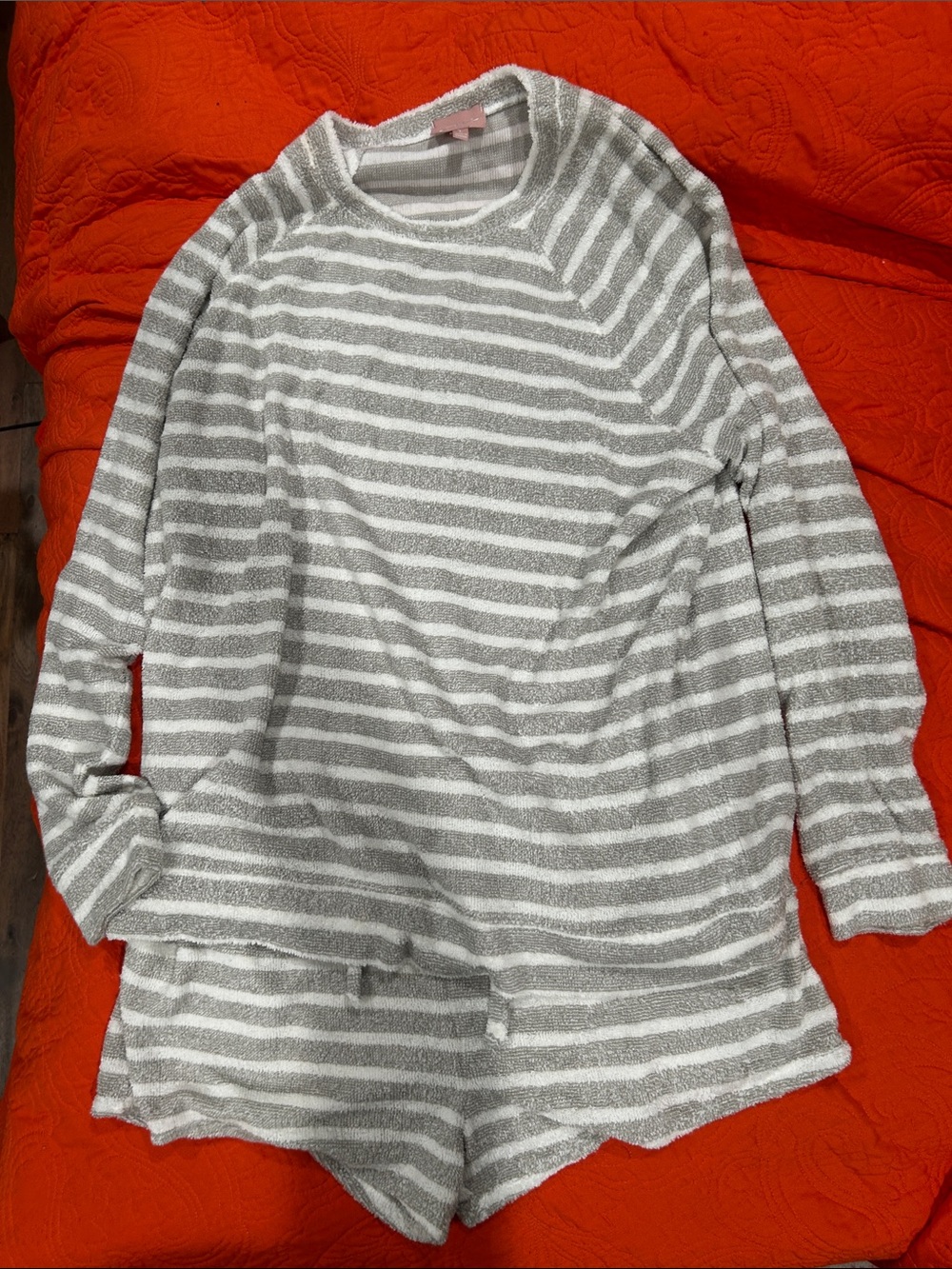 Show Me Your MuMu sittin around set snuggle stripe knit size large gray striped